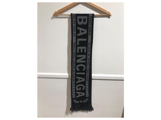 BALENCIAGA Schals T. Wolle Schwarz