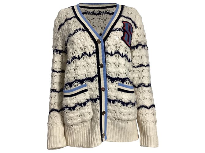 Strickjacke aus cremefarbener Wolle mit Ludvik-Logo-Patch von Sandro Paris Weiß Roh