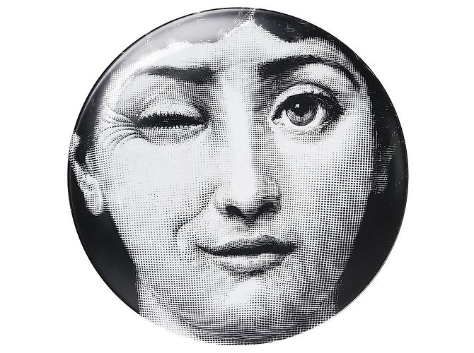 Fornasetti Black and white wink design plate