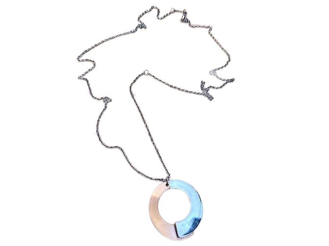 Collar largo de Calvin Klein adaptable a collar corto Hardware de plata Gold hardware
