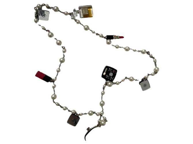Collana Chanel con Perle e Charm Multicolore 
