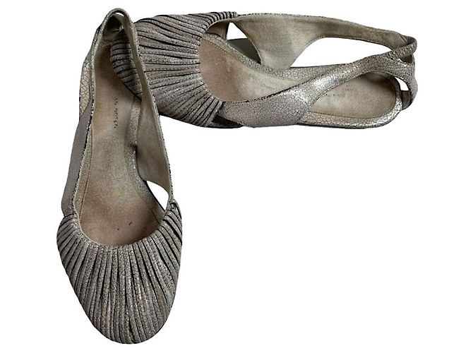 Dries Van Noten Beige Leather Ballet Flat