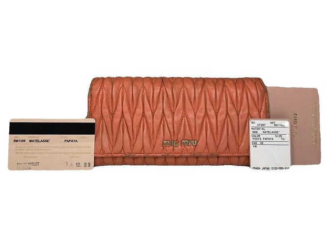 Cartera de cuero naranja Miu Miu