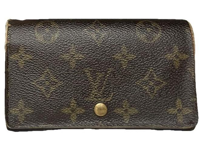 Louis Vuitton Joséphine Brown Leather Wallet