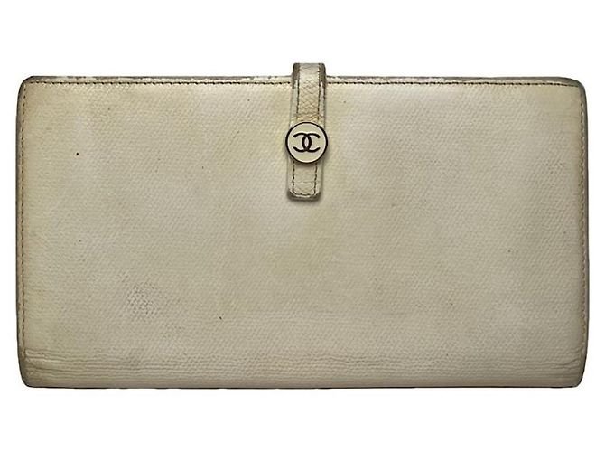 Cartera de cuero blanco Chanel Timeless/Classique