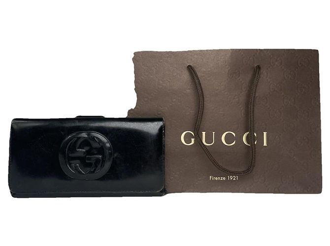 Carteira de couro preto Gucci Soho