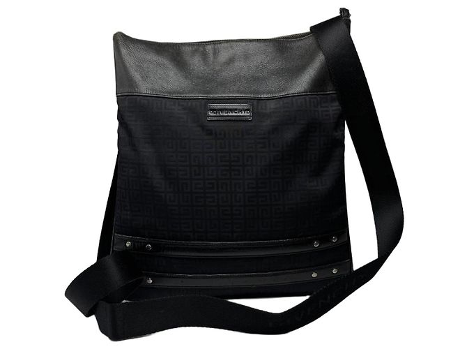 Givenchy 4G schwarze Lederhandtasche