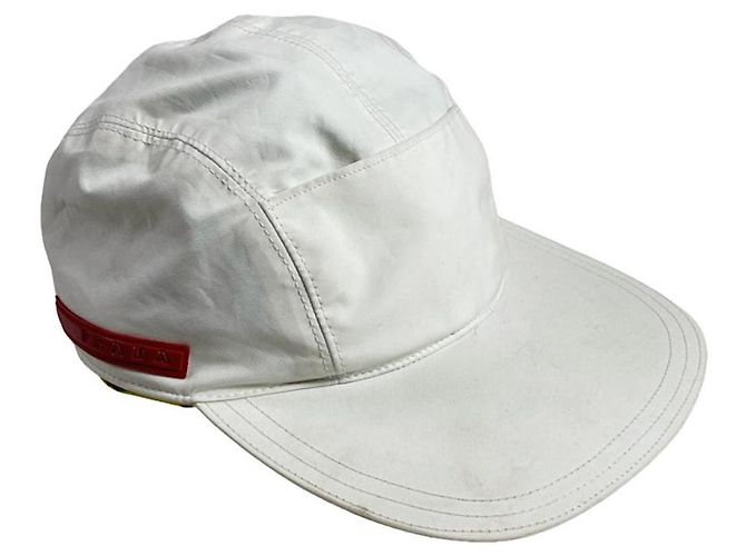 Chapéus de poliéster branco da Prada e gorro
