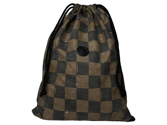 Fendi schwarze Lederhandtasche