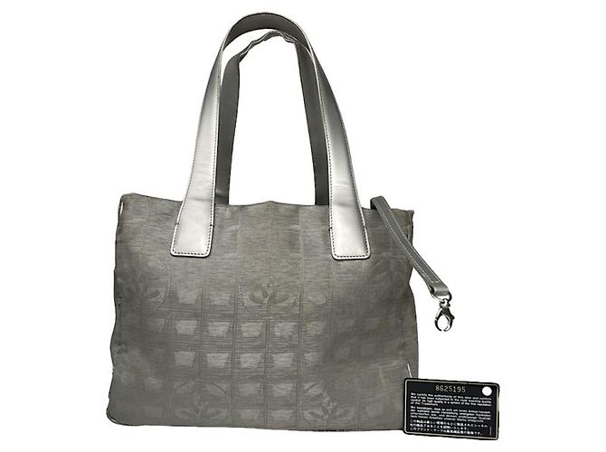 Chanel Cambon Silber Polyester Handtasche