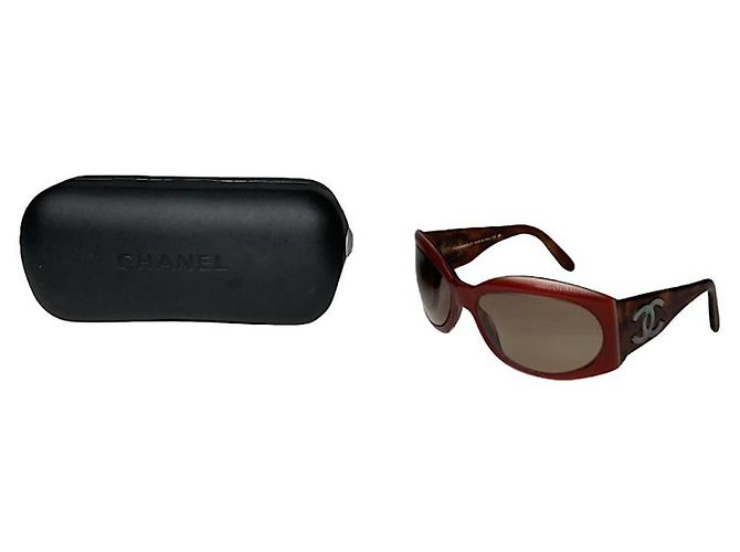 Timeless Chanel Red Plastic Sunglasses