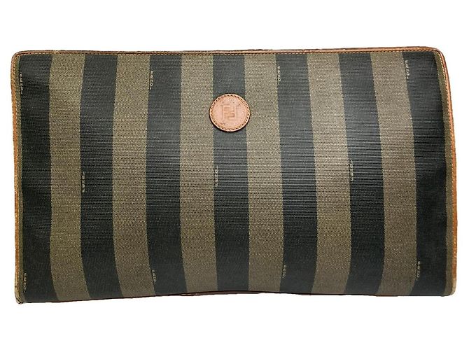 Fendi Baguette braune Leder-Clutch