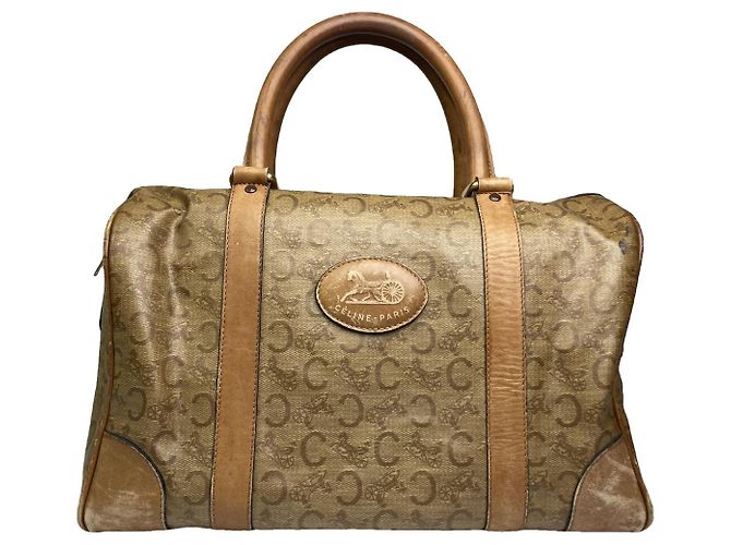 Céline Bolsa de couro dourado Celine