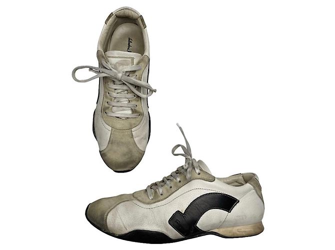 Sneaker in pelle nera Salvatore Ferragamo Nero