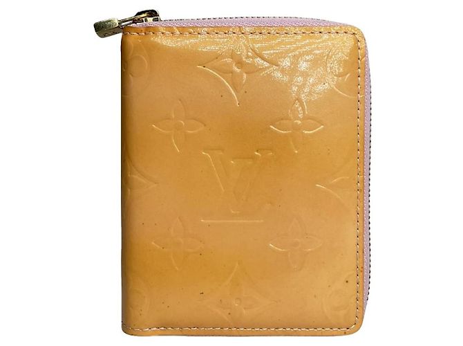 Cartera de cuero amarilla Zippy de Louis Vuitton Amarillo