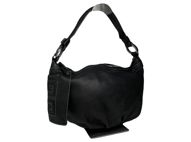 Bolsa de couro preto com recorte lunar Givenchy