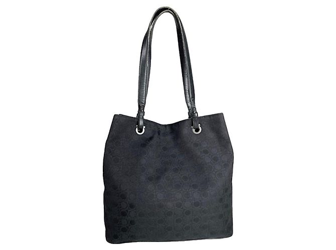 Schwarze Polyester-Handtasche von Salvatore Ferragamo