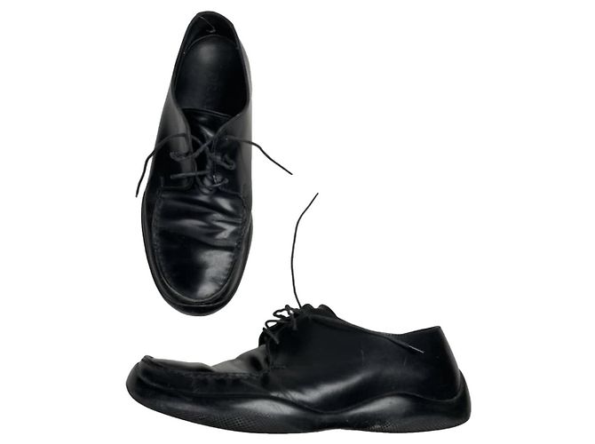 Baskets en cuir verni noir Prada Collision 19LR