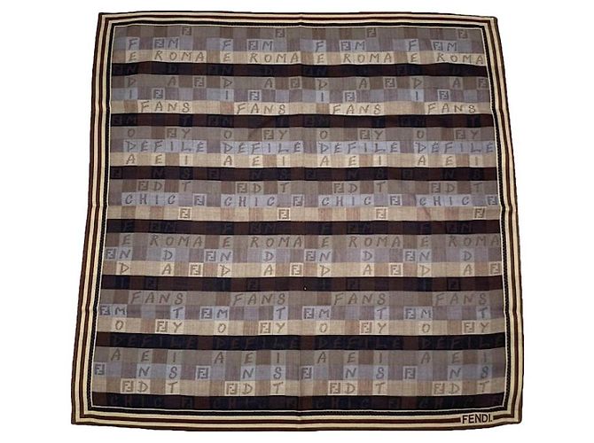 Fendi lila Seidenschal 