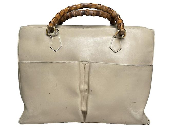 Gucci Diana Beiger Lederhandtasche