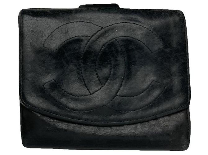 Timeless Chanel Black Leather Wallet