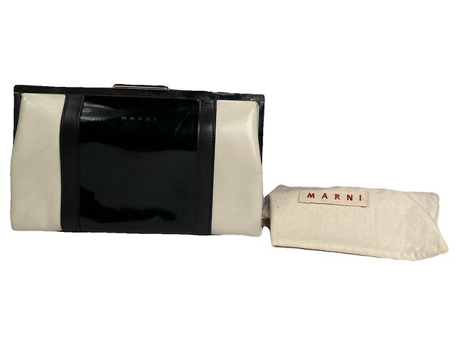Marni schwarze Lackleder-Clutch
