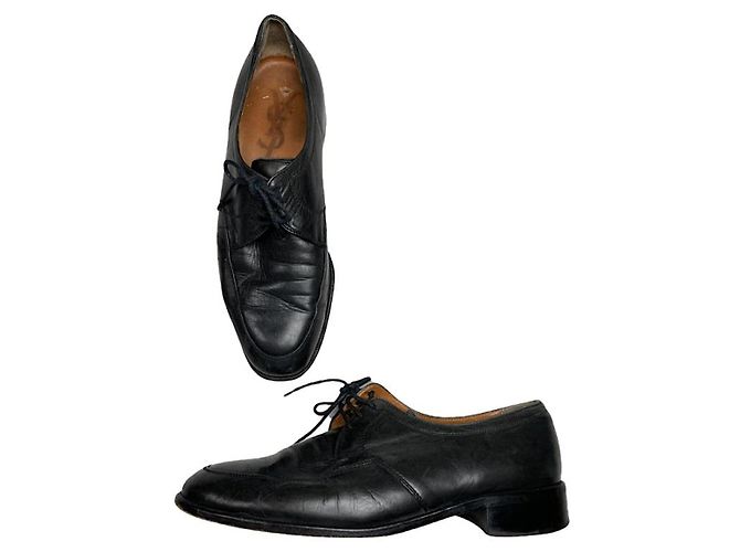 Yves Saint Laurent Nero Pelle Stringata 