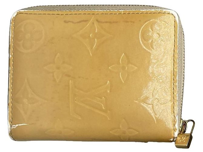 Cartera de cuero amarilla Zippy de Louis Vuitton Amarillo