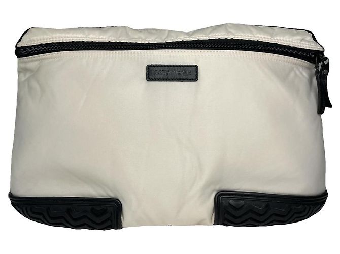 Bolsa de mão de poliéster branco Issey Miyake