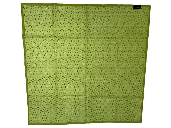 Céline Sciarpa in seta verde Celine 