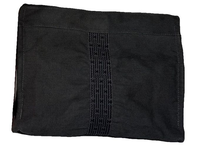 Schwarze Polyester-Clutch von Hermès 