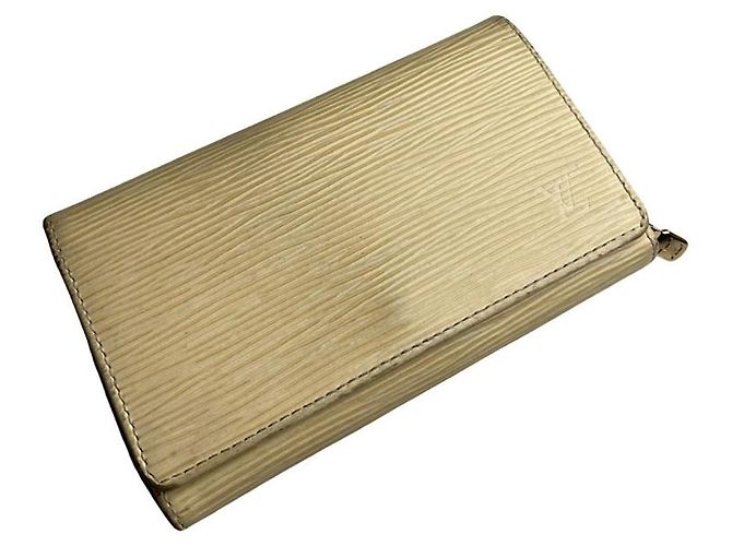Louis Vuitton Twist White Leather Wallet
