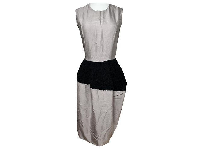 Silbernes Seidenkleid Yves Saint Laurent 