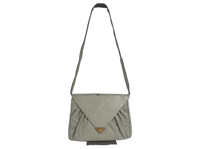 Céline Bolsa de couro prateada Maillon Chain Triomphe da Celine Prata