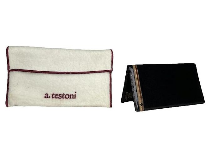 Schwarze Lackledertasche A. Testoni