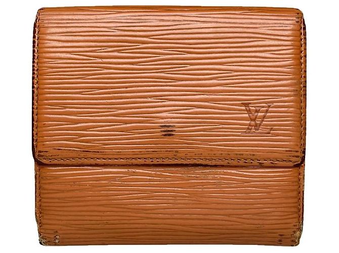 Louis Vuitton Capucines Brown Leather Wallet