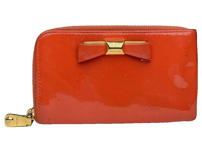 Miu Miu rote Lackledertasche