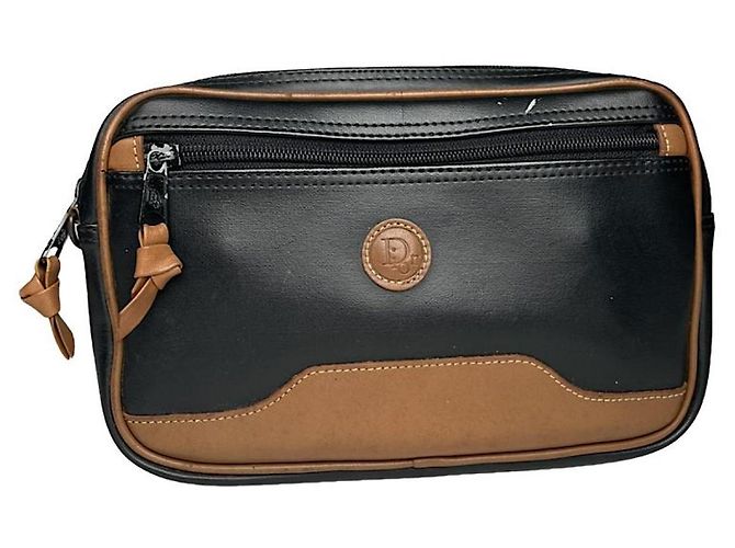 Dior Admit It Clutch aus schwarzem Lackleder