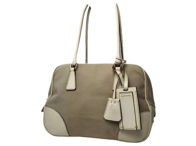 Sac à main en cuir blanc Prada Re-Edition 1995
