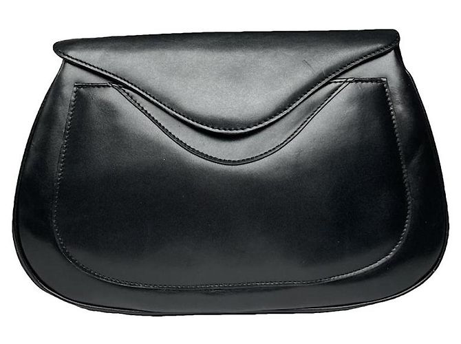 Bolso de mano de charol negro Bow Cut de Givenchy