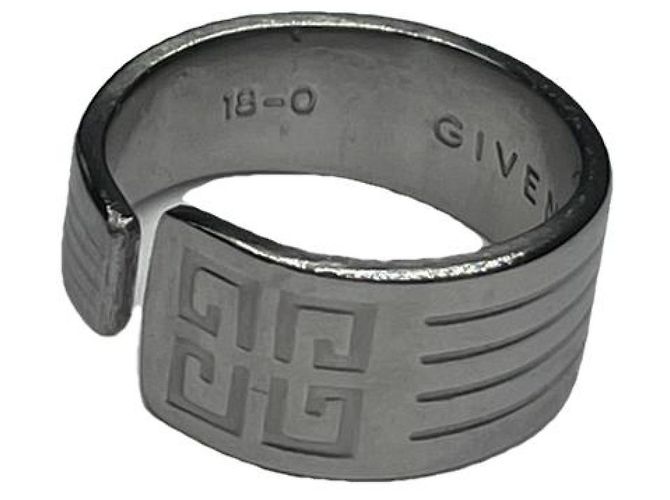 Givenchy Silberstahl Schmuck 