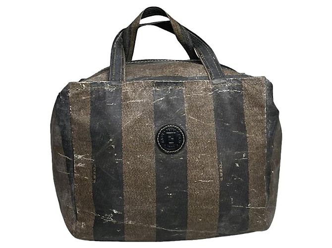 Fendi Baguette schwarze Lederhandtasche