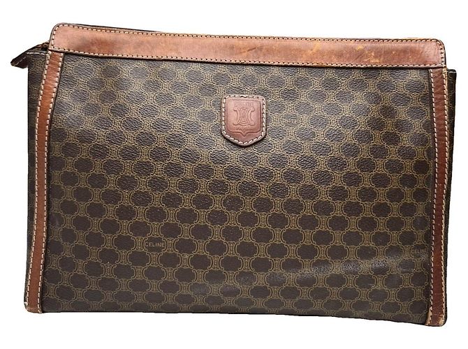 Céline Celine Triomphe braune Leder-Clutch