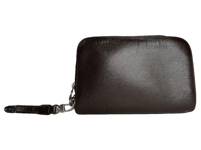 Louis Vuitton Saint Paul lila Leder Clutch
