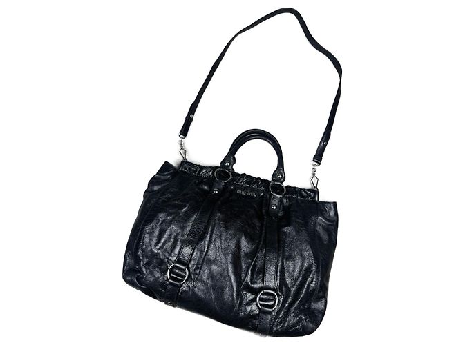 Bolsa de Ombro Miu Miu Vitello LUX Preto