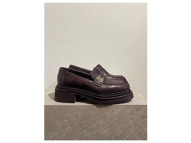 CHANEL Mules & clogs T.EU 37 Leather Dark red