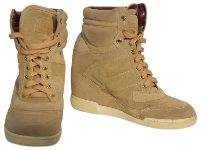 Baskets montantes à talon Marc Jacobs en suède beige