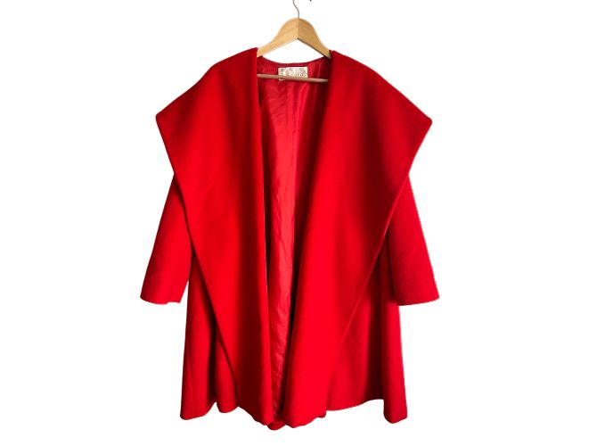 Red cape-style coat by Chloé
