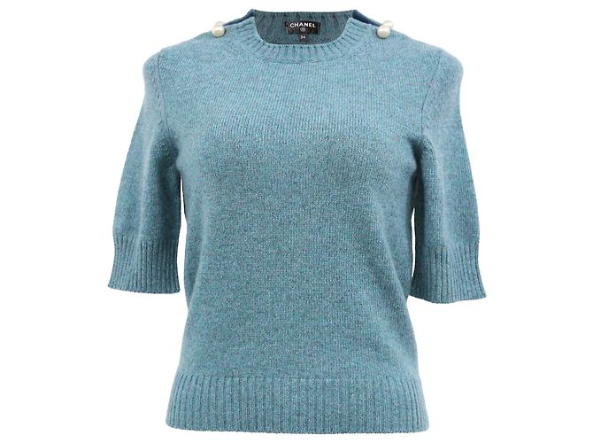 Classique Top en laine bleu à manches courtes orné de perles tricotées de Chanel Bleu clair