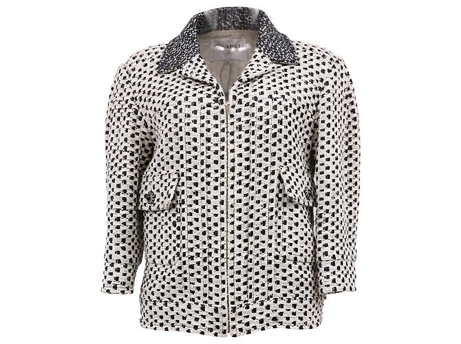 Timeless Jaqueta zíper Chanel com bolinhas em tweed de algodão preto e branco